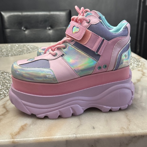 Sugar Thrillz Iridescent Pink Platform Sneakers - Picture 4 of 9